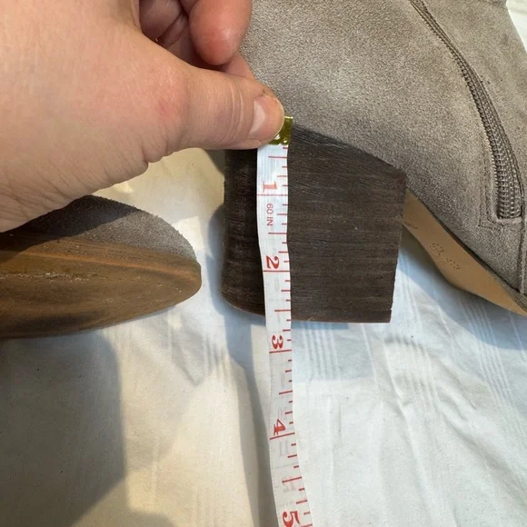 Tan suede leather Women's Boots - pointed toe size 7.5 - Picture 9 of 10